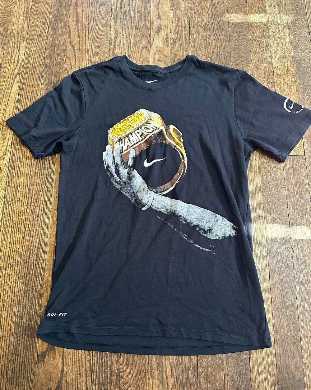Nostalgic Nike LeBron James 2016 NBA Championship Ring Dri-Fit T-Shirt Medium